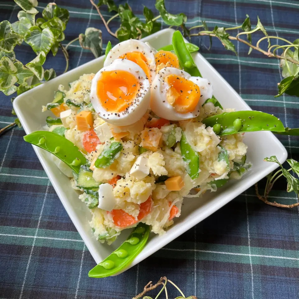 Snapdishの料理写真:🥔🥗我が家の定番ハムなしポテトサラダ🥔🥗|Hollyさん