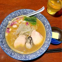 Snapdishの料理写真:牡蠣らぁ麺