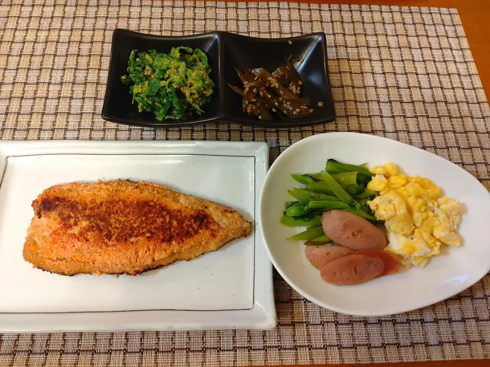 ☆サバ明太子
☆菜花辛子和え＆茎ワカメ佃煮
☆茎菜花と卵　ウインナー炒め|chikakoさん