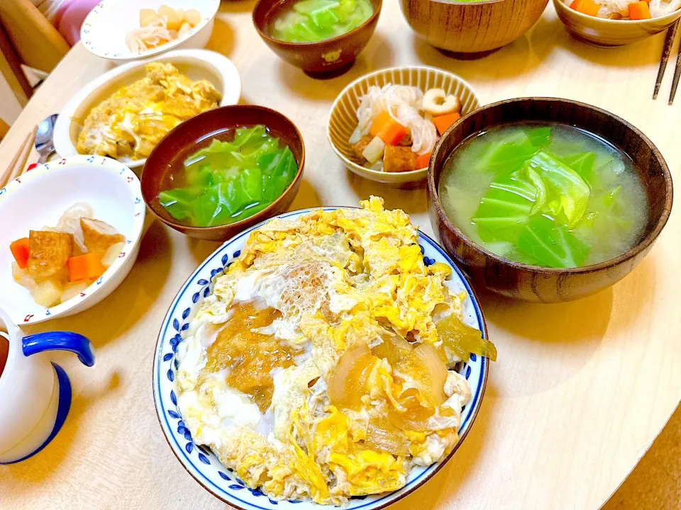 カツ丼、にもの、キャベツの味噌汁|yuseiさん