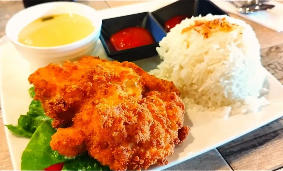 Snapdishの料理写真:Ayam Katsu with Rice|Raaonnさん