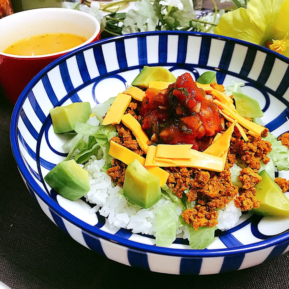 豆腐のタコミートでタコライス🇲🇽 〜ハラペーニョ入り自家製サルサソースたっぷり🌶〜|choco_obaaさん