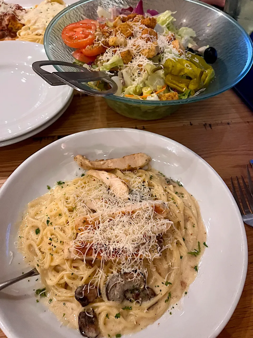 Spaghetti with mushroom cream sauce|🌺IAnneさん