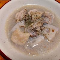 鶏もも肉とれんこんのスープ