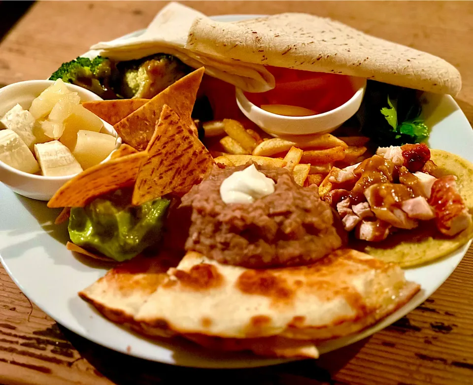 Snapdishの料理写真:🇲🇽メキシカンベジタリアンプレート🌮|にゃあ（芸名）さん