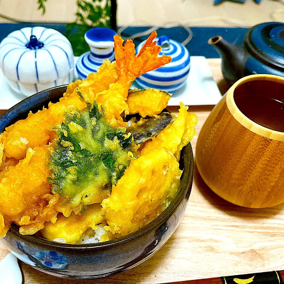 今夜はサクッと天丼🍤🍆🍚🥢|Sの食卓さん