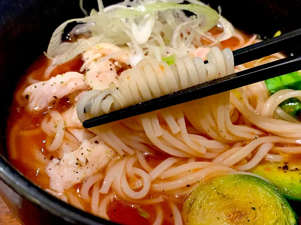 芽キャベツと鶏むね肉のBBQトマトそうめん2|半田手延べそうめんの店 阿波や壱兆さん