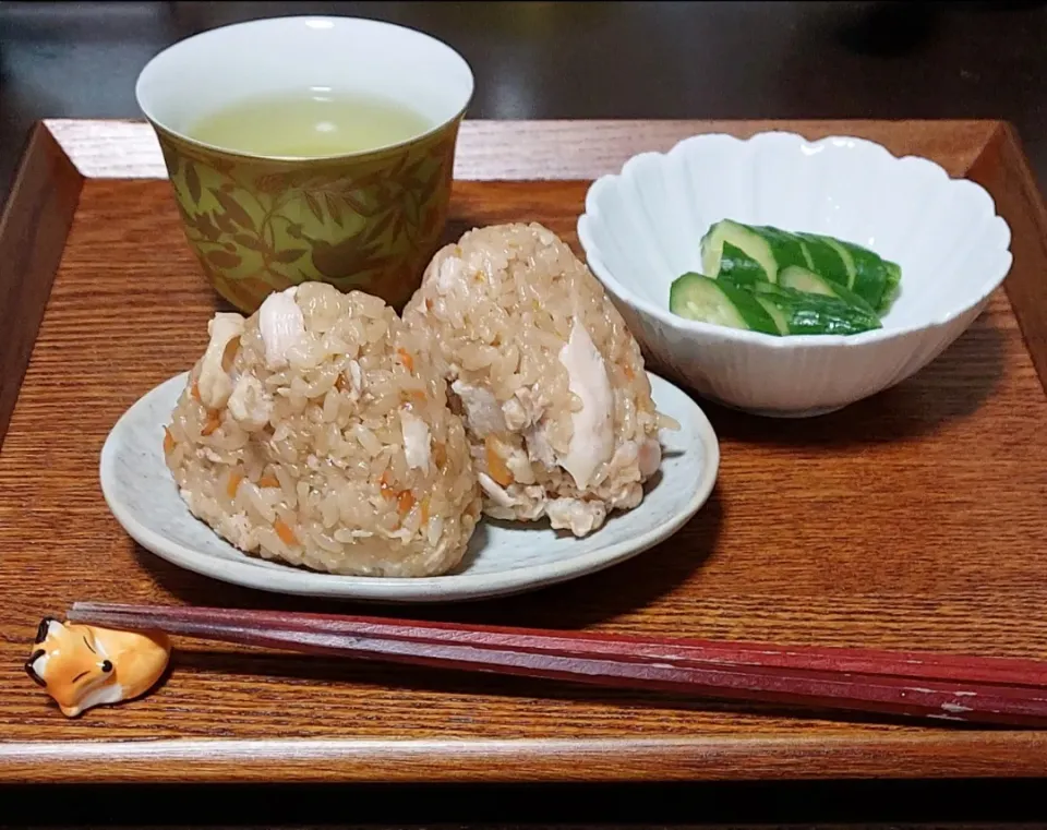 炊き込みご飯とぬか漬けと八女茶|きつねさん