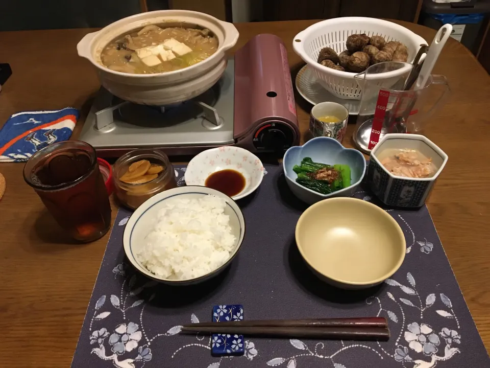 Snapdishの料理写真:味噌仕立て寄せ鍋(夕飯)|enarinさん