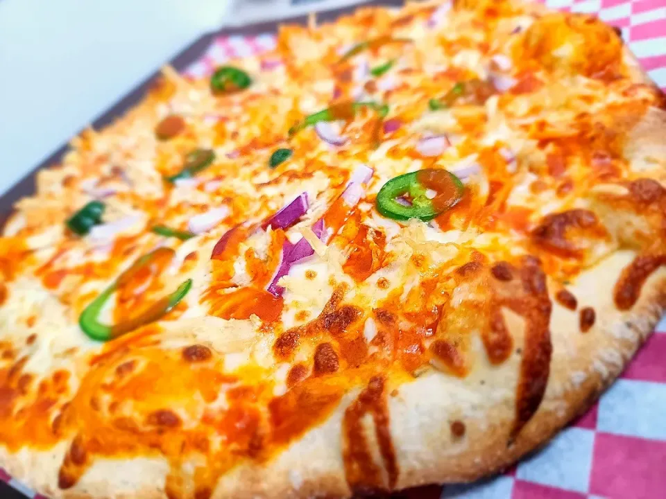 Buffalo Chicken Pizza|Earl Pearsonさん