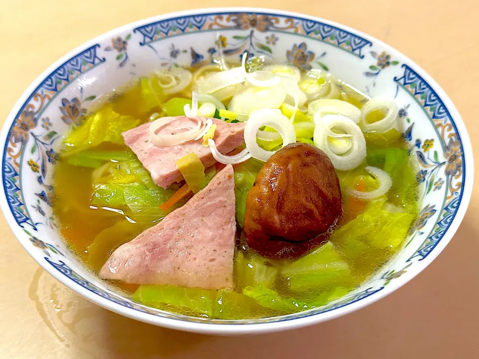 マルちゃん　函館あじさい　塩ラーメン|マハロ菊池さん