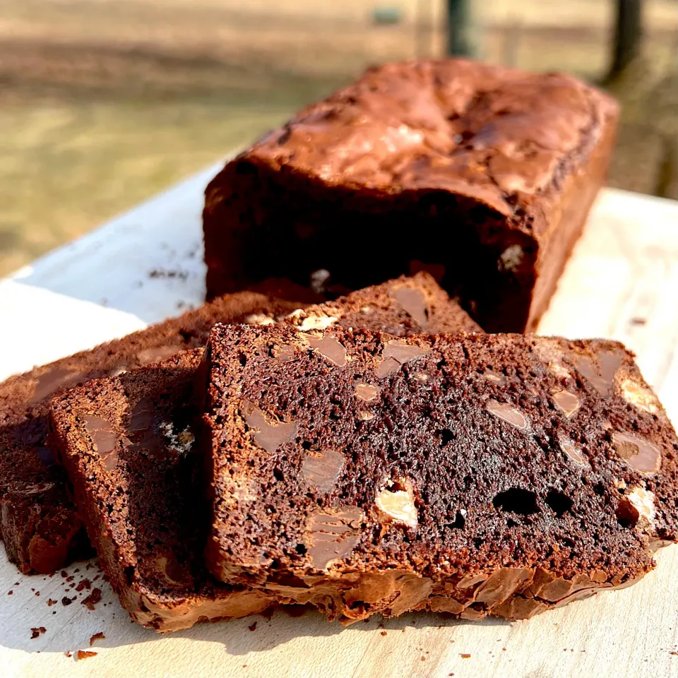 Snapdishの料理写真:Brownie loaf with three kinds of chocolate chips.|Dean M Rogersさん