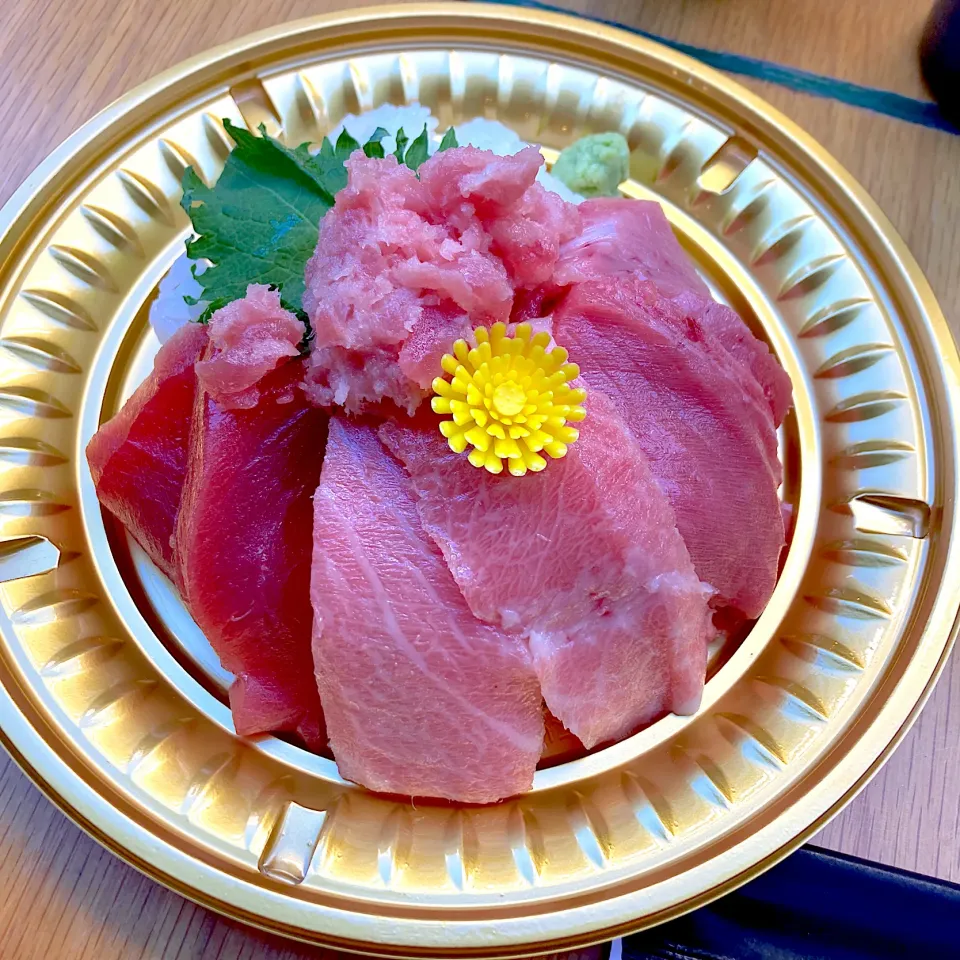 築地場外　三食丼|110さん