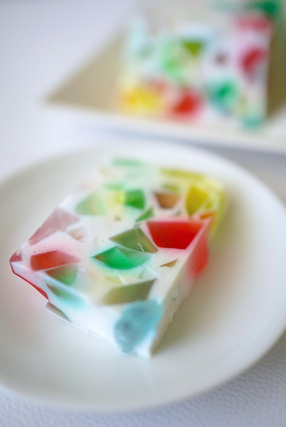 宝石箱　キラキラ杏仁豆腐