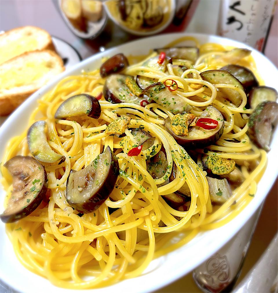 バター醤油でナスのペペロンチーノ🍆🌶