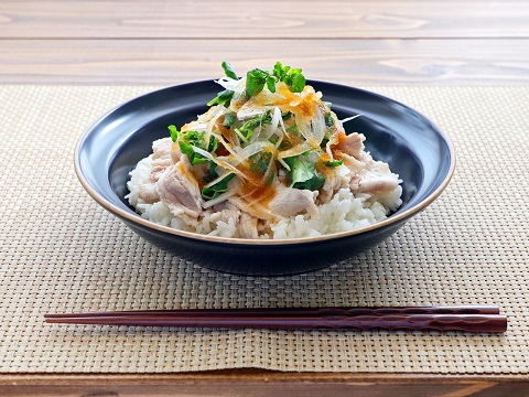 春野菜と豚しゃぶのWおろしぽん酢丼