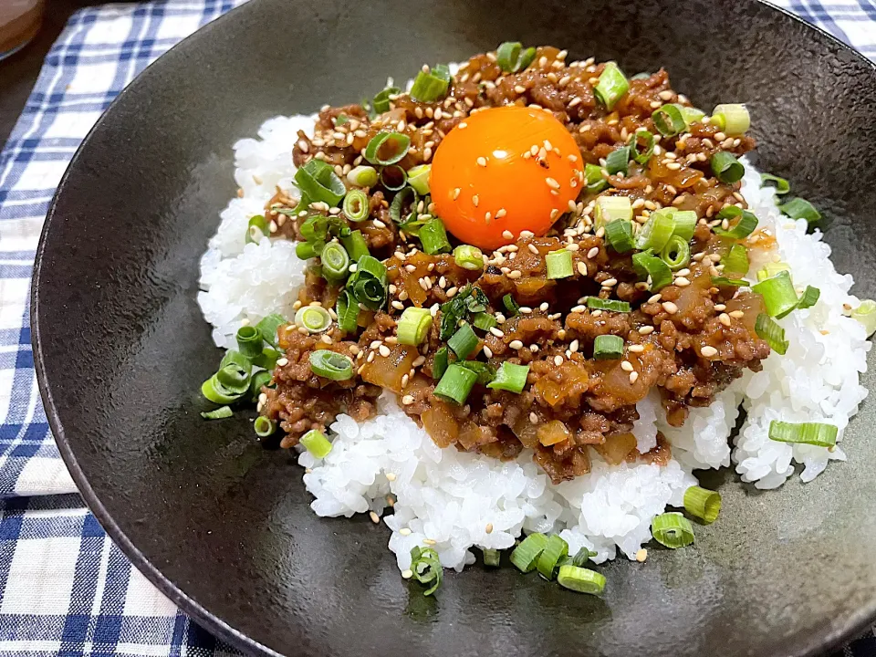 肉味噌そぼろ丼|ハルさん