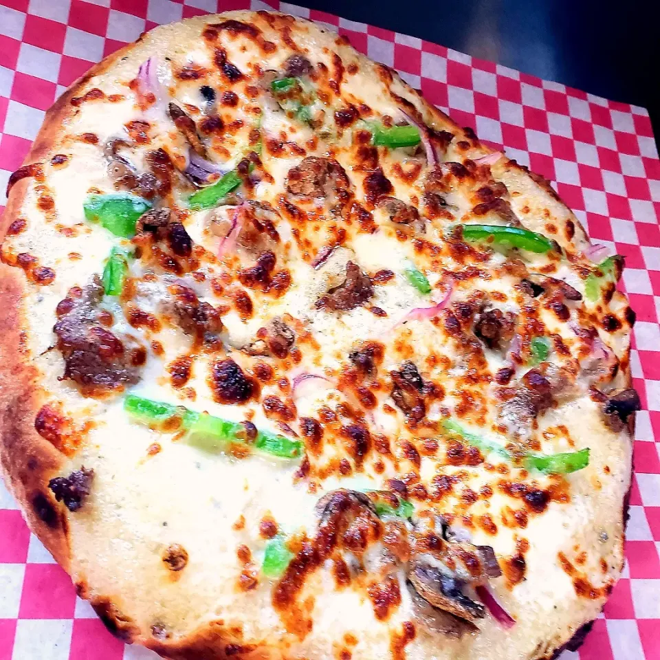 Philly Cheesesteak Pizza|Earl Pearsonさん