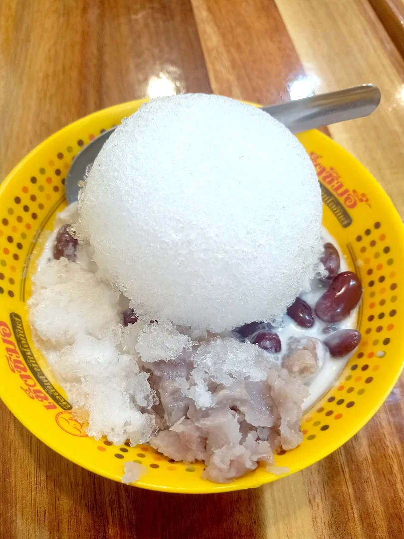 Snapdishの料理写真:Sweet Thai-Style Shaved Ice aka "Nam Kang Sai" 🍧😋
(น้ำแข็งไส)|An'leeさん