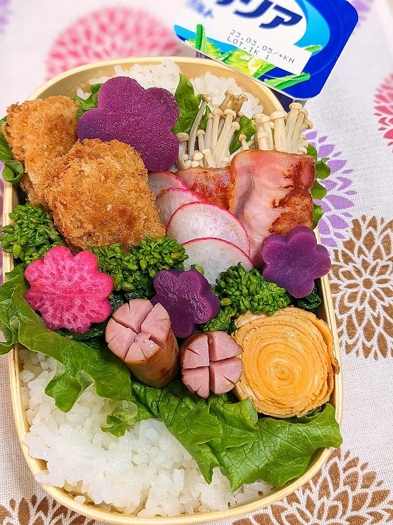 本日のお弁当〜カニカマクリームコロッケ弁当〜|f.1125beさん