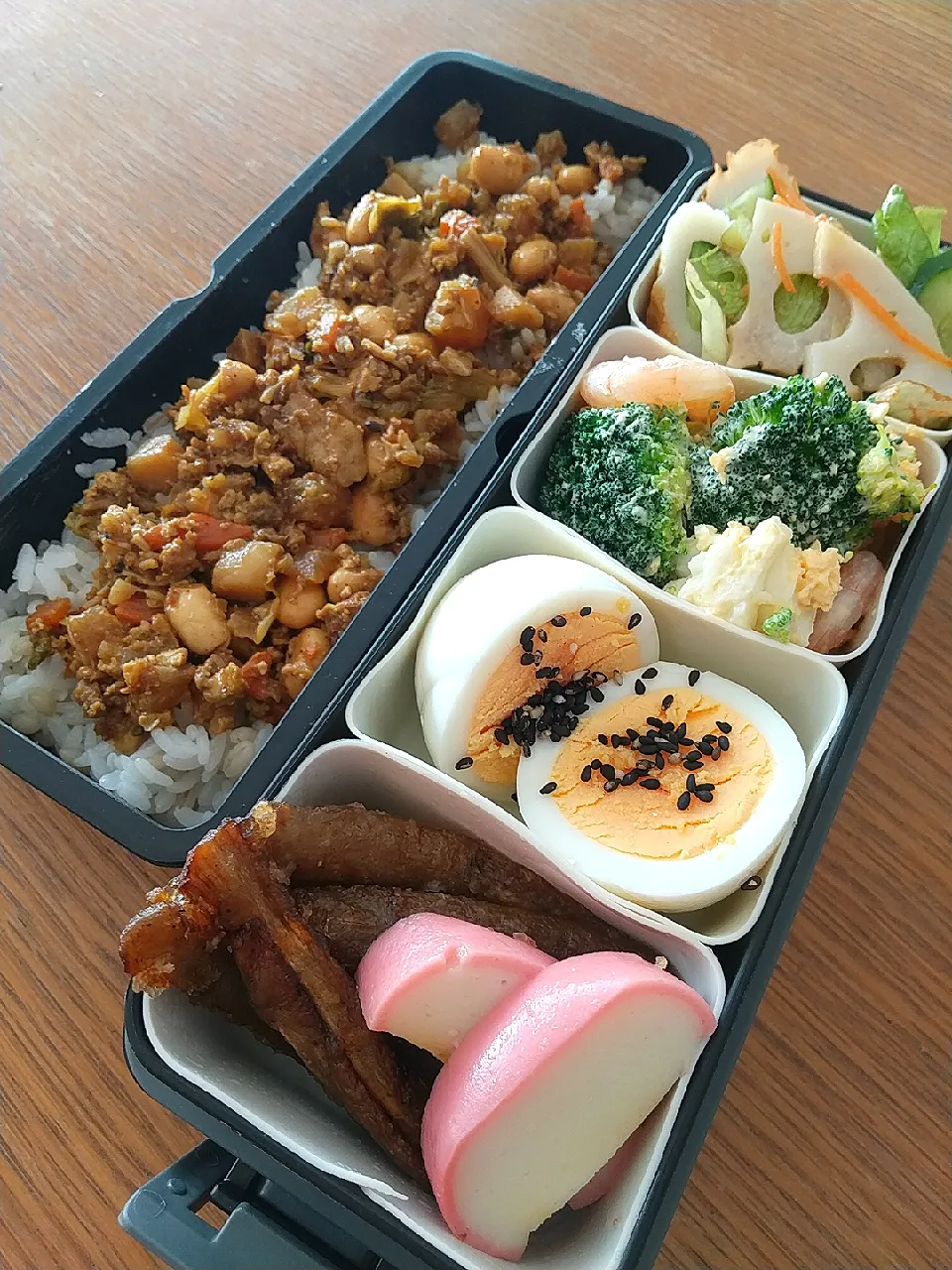 ミートフリーなベジカレー弁当|まきごろうさん