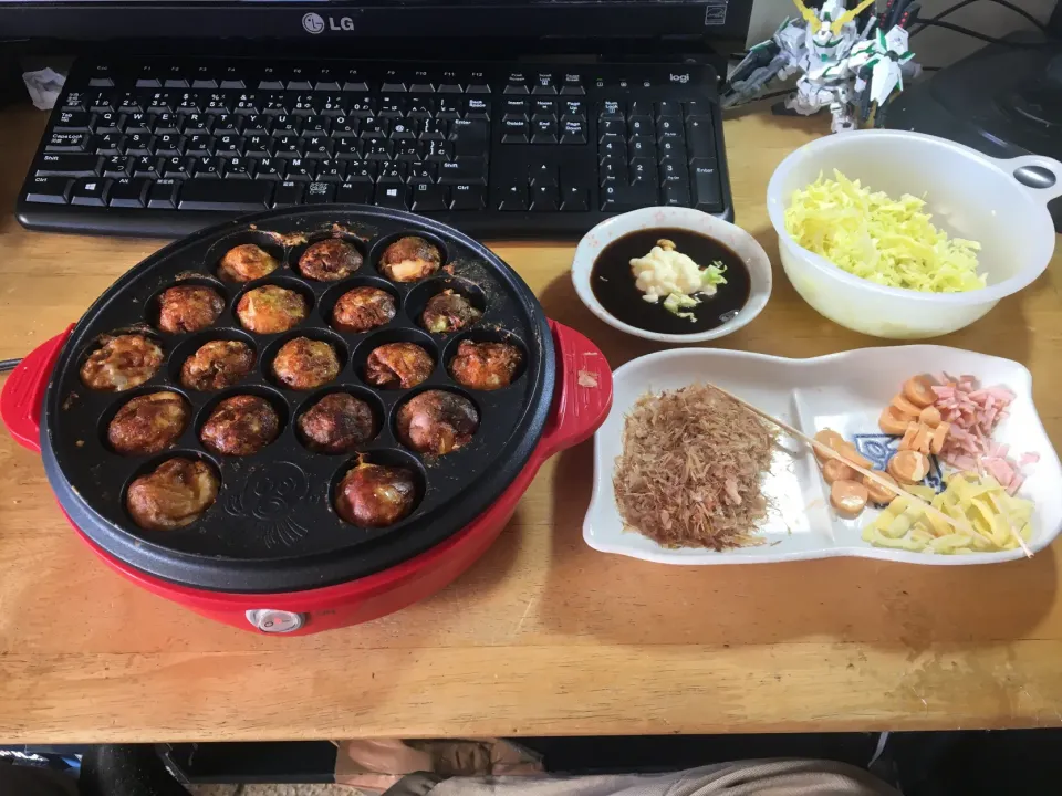 タコ無したこ焼き(ホットケーキミックス使用、朝ご飯)|enarinさん