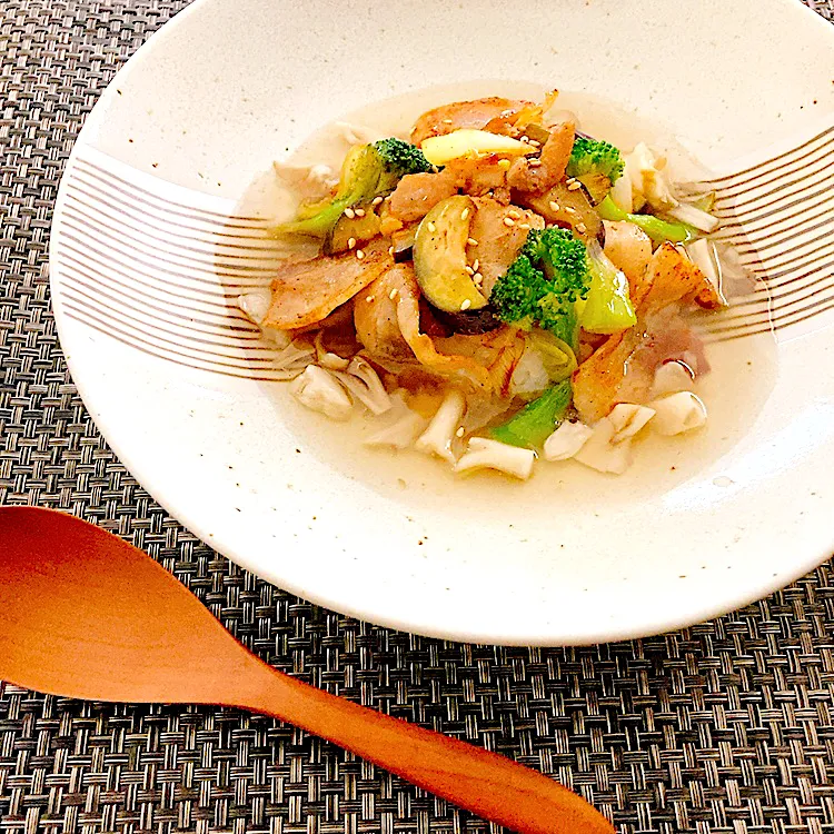 豚と野菜の舞茸餡かけ丼|fai家の暮らしさん