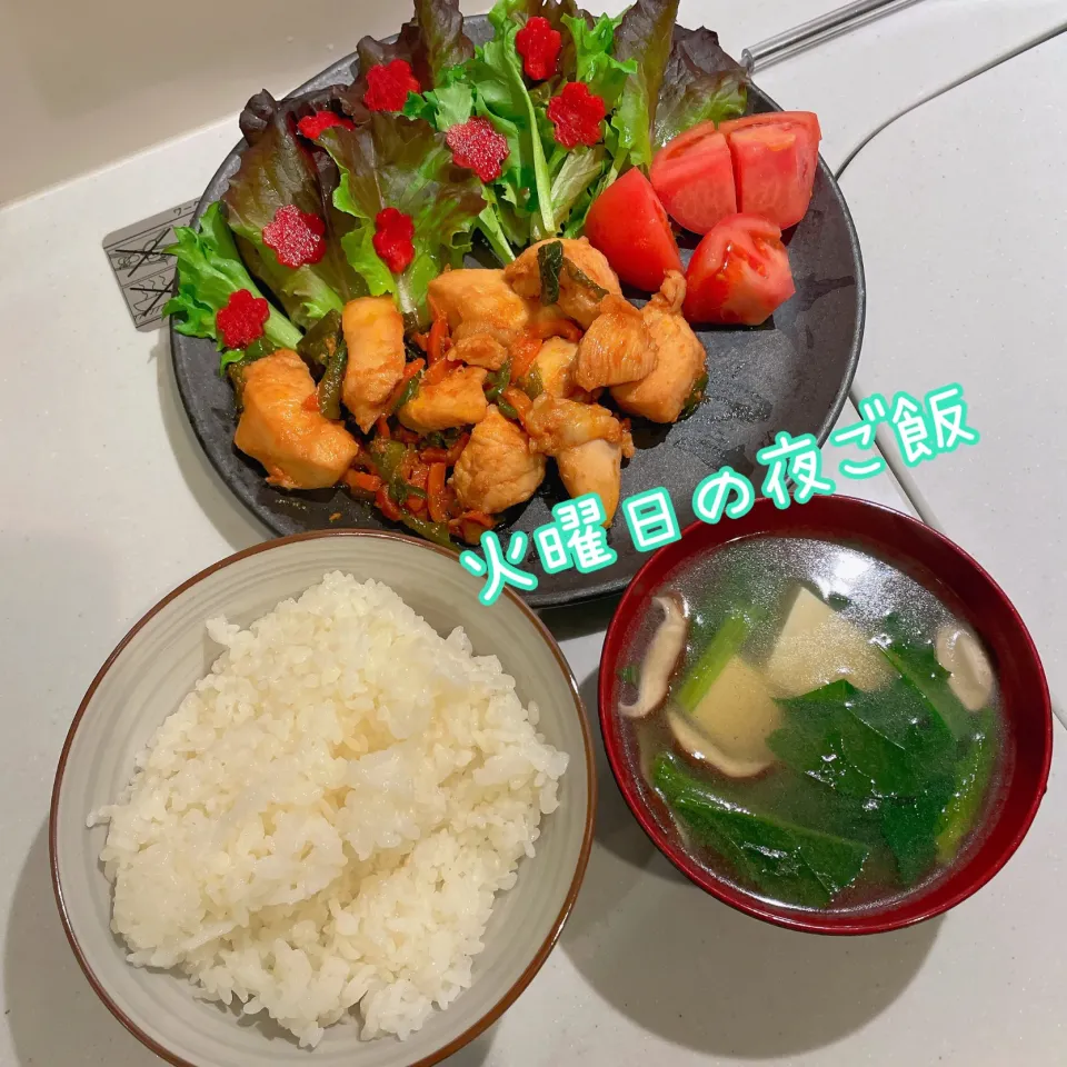 火曜日の夜ご飯☆鶏むね肉の中華風炒め|emahaさん