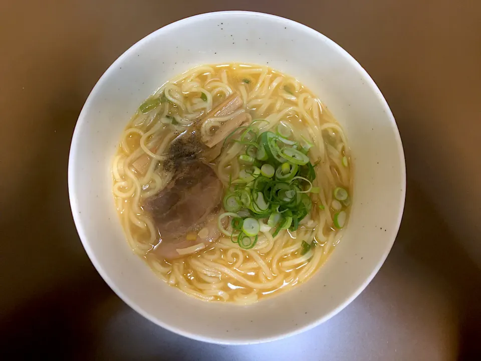 キンレイ 塩元帥 塩ラーメン|ばーさんさん