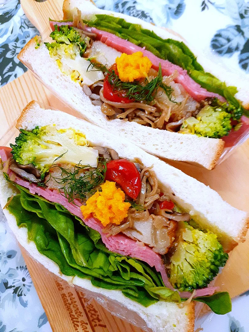 @きなこさんの料理 🔷塩こんぶと粉チーズの無限ブロッコリー🥦🔷➡️🔷今日の🍞ランチサンド🥪20230301💕🔷
|@きなこさん