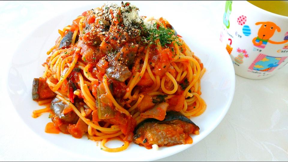 3/1のお昼ごはん
鶏のトマト煮でパスタ🍝
