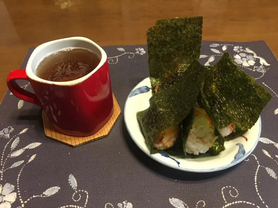 鮭にぎり(朝ご飯)|enarinさん