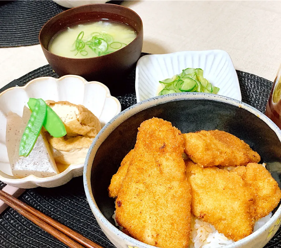 Snapdishの料理写真:タレカツ丼|ねゆこさん