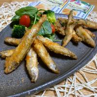 ワカサギの唐揚げ　ゆず七味とのり塩風味