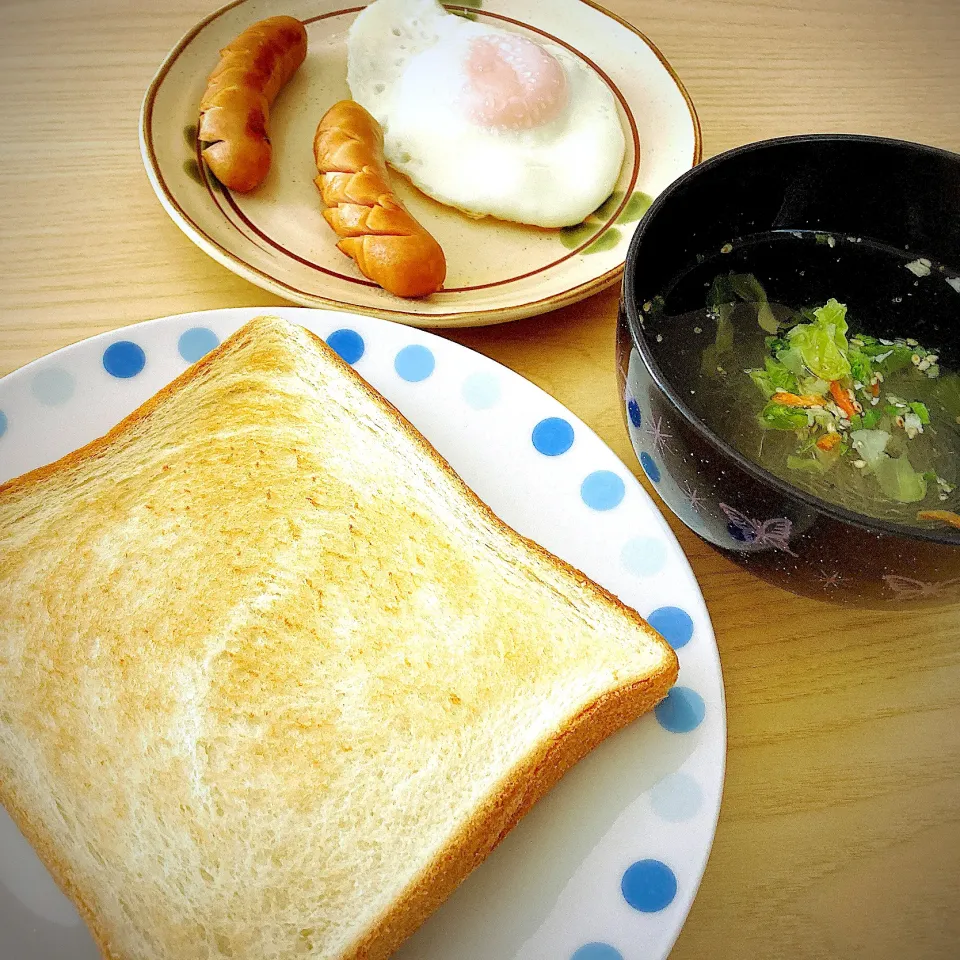 3/3 朝ごはん🍞|ぽてぽめさん