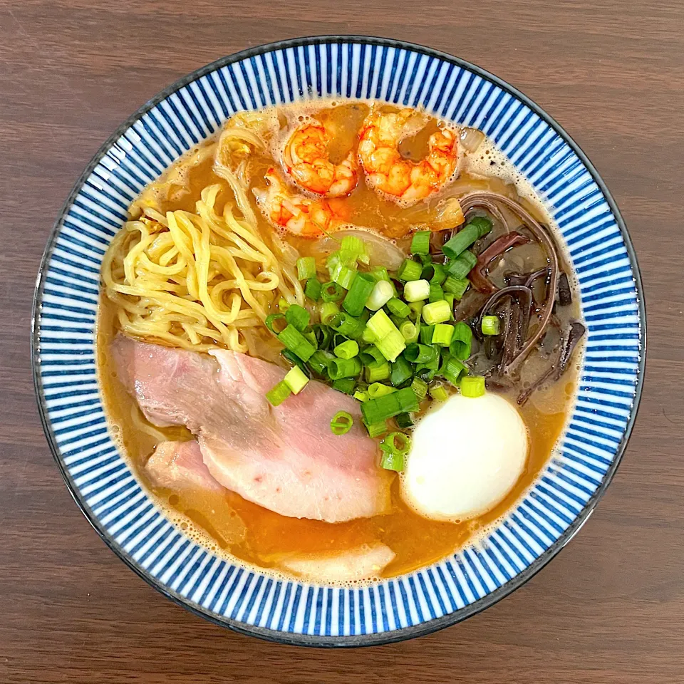 Snapdishの料理写真:海老かおる味噌ラーメン|dashi menjiroさん