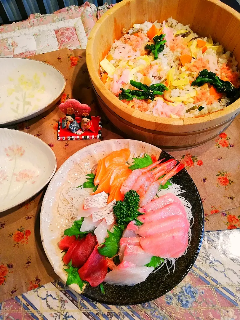 Snapdishの料理写真:散らし寿司😊|naonaomimichanさん