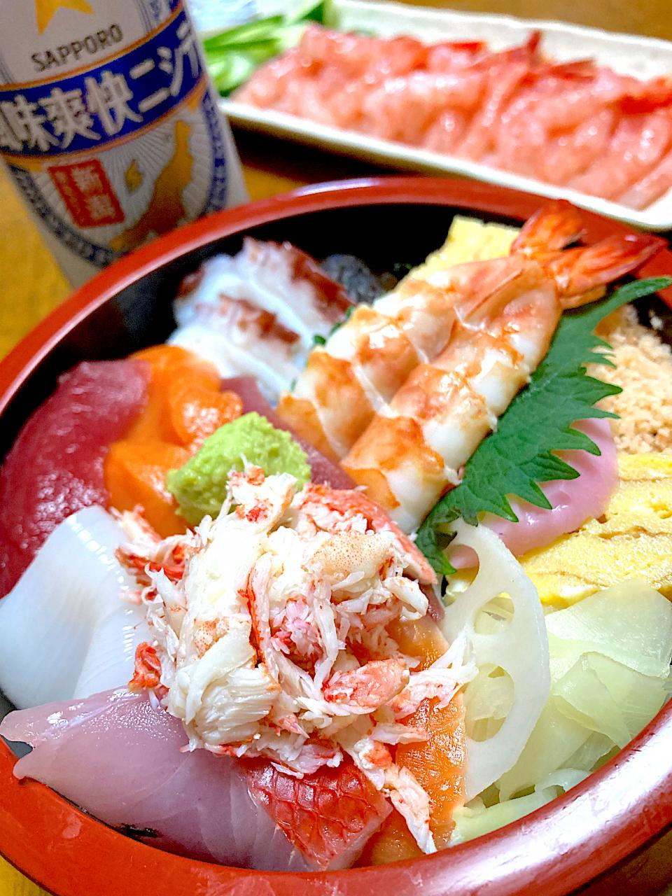 ちらし寿司と甘海老のお刺身😋🍻💕✨