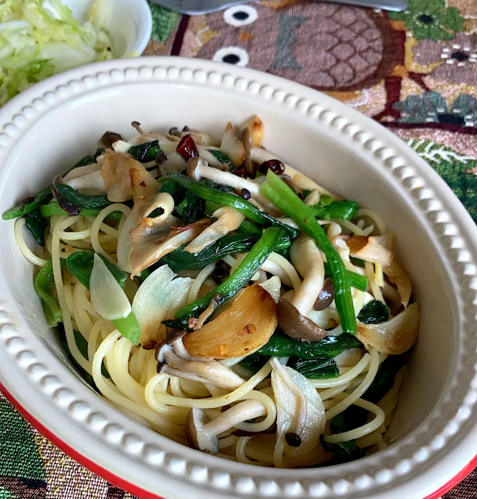 しめじとほうれん草のパスタ🍝|ジュンコ バイヤーさん