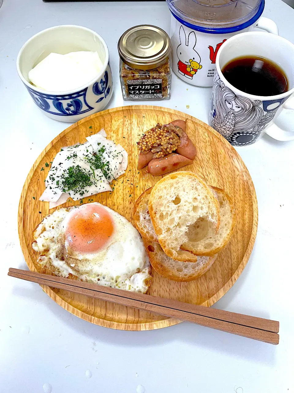 塩をかぶってサラダになるかぶ。たまごとルリアンさんちのフランスパンでご機嫌の朝ごぱん٩( ᐛ )و|ぽんぽこまめだ。さん