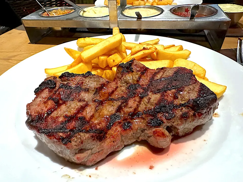 Argentina black angus steak|ｖ（＾＿＾ｖ）♪さん