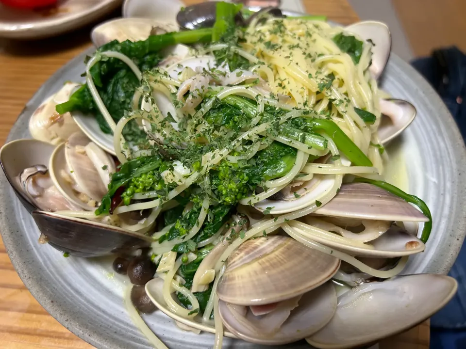 Snapdishの料理写真:夜も蛤と菜の花のパスタ🍝🍀|buhizouさん