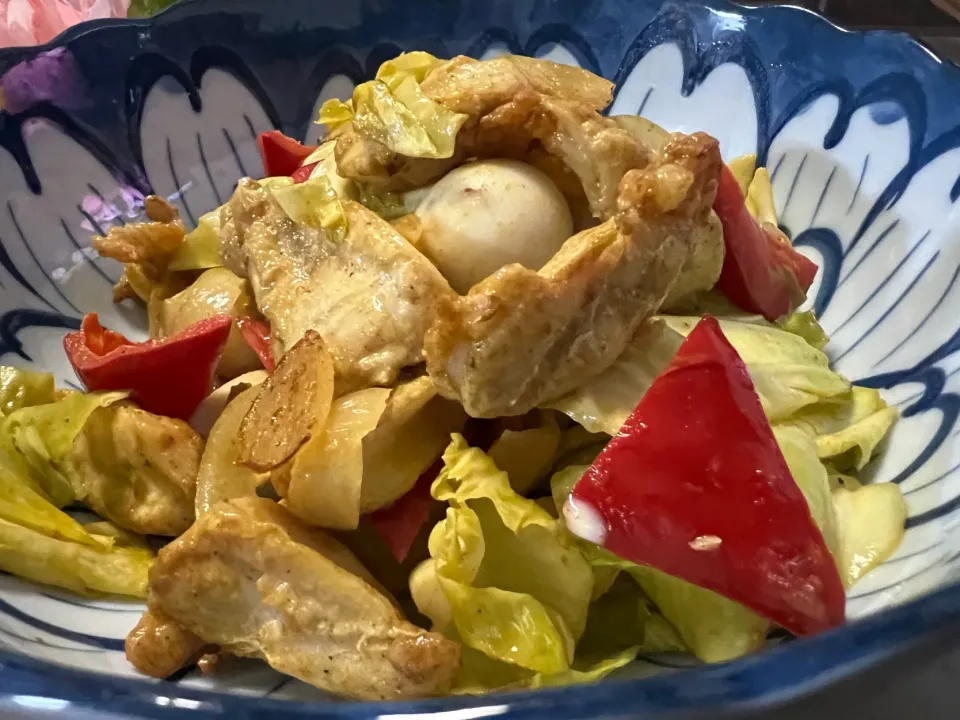 まりおさんの料理 鶏ひざ軟骨ﾋﾟｰﾏﾝｶﾚｰ炒め|noeさん