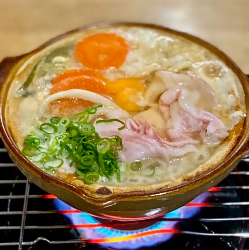 鍋焼うどんde昼ごはん・・|ばくあんしゃさん