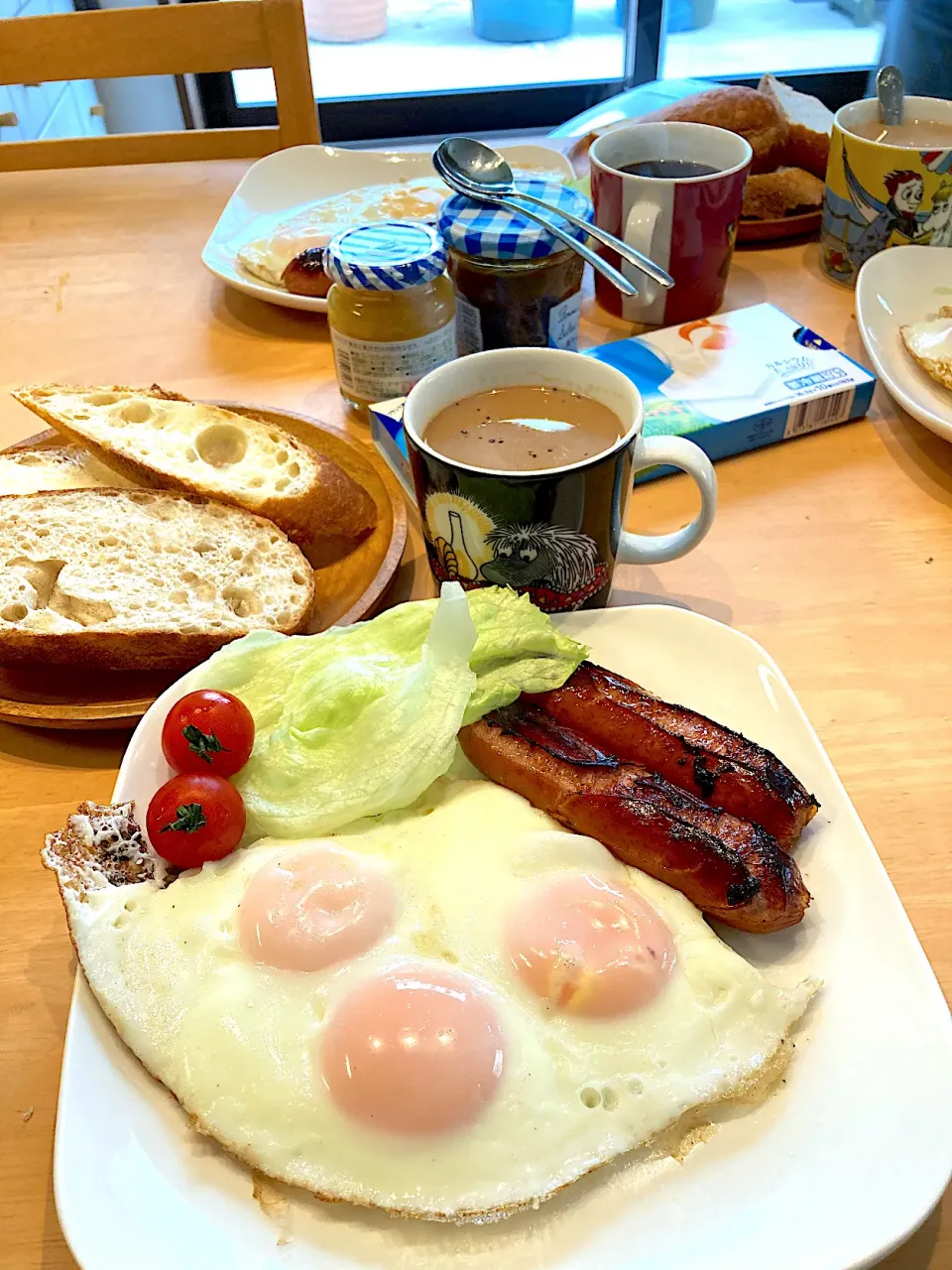 Snapdishの料理写真:養鶏場の直売卵で目玉焼き|ふくながさん