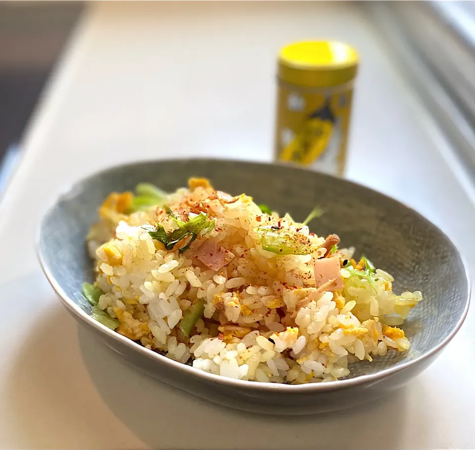 カレー炒飯にゆず七味パラパラ|かっちゃん杉さん