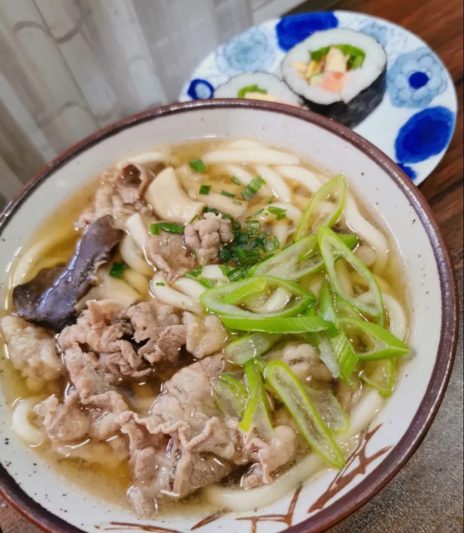 うどんランチ👌グ〜です☺️|ペンギンさん