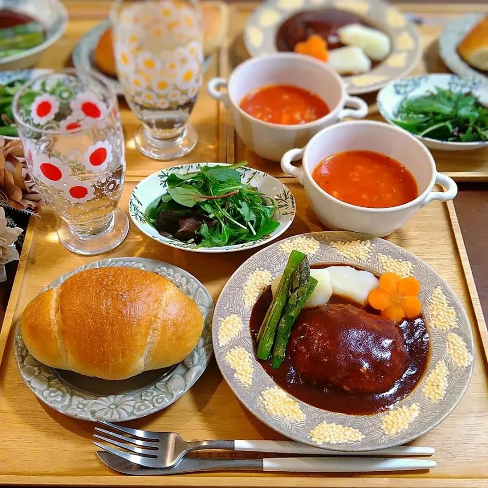 煮込みハンバーグの献立|こだしーさん