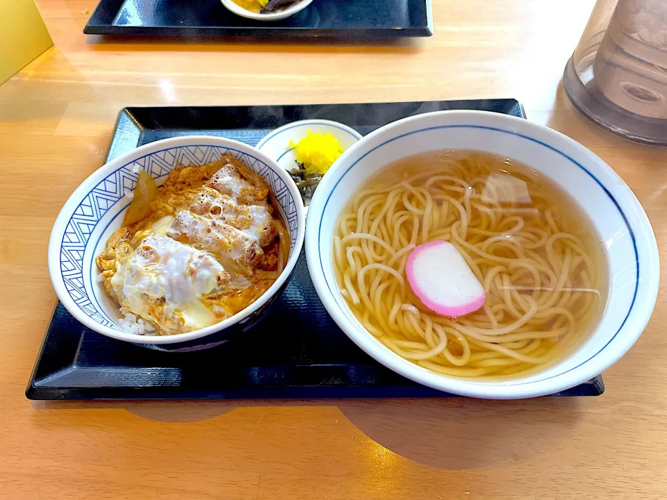 ミニカツ丼と細麺セット|コージ💫さん