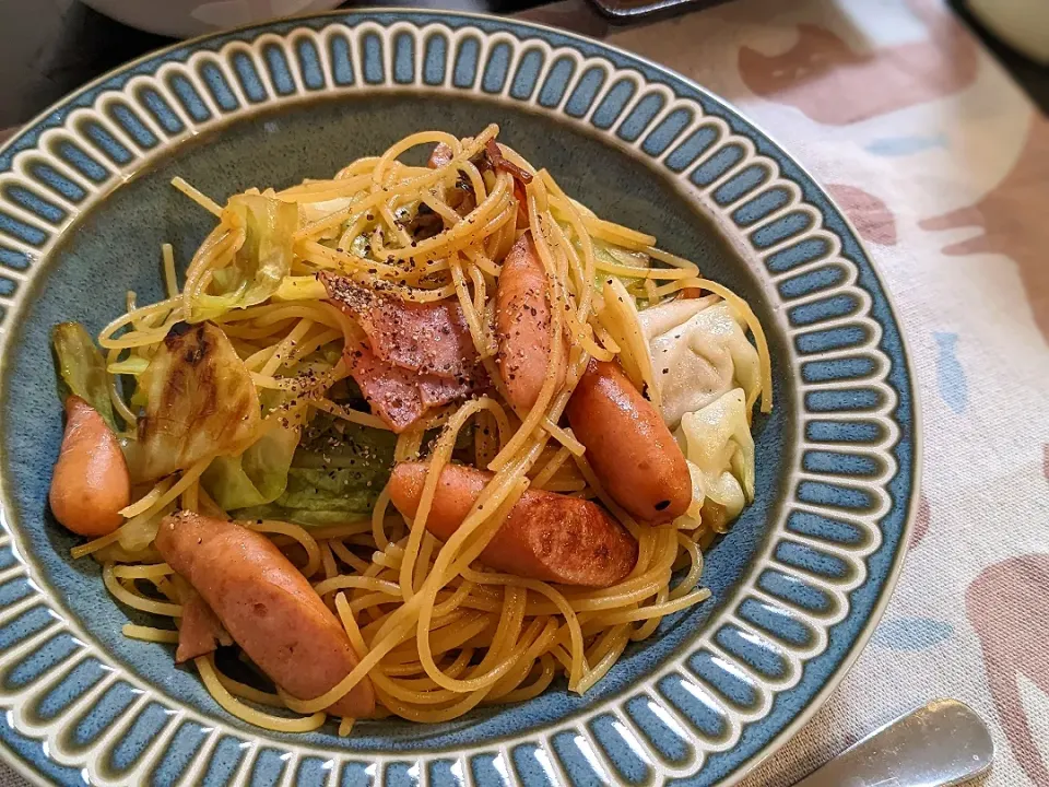 春キャベツとウインナーのパスタ✩.*˚|奈津美さん